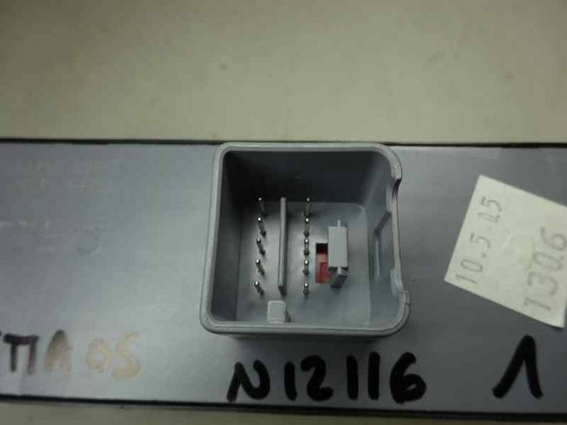 MANDO ELEVALUNAS DELANTERO IZQUIERDO VOLKSWAGEN JETTA 2005 1.9 TDI (105 CV)