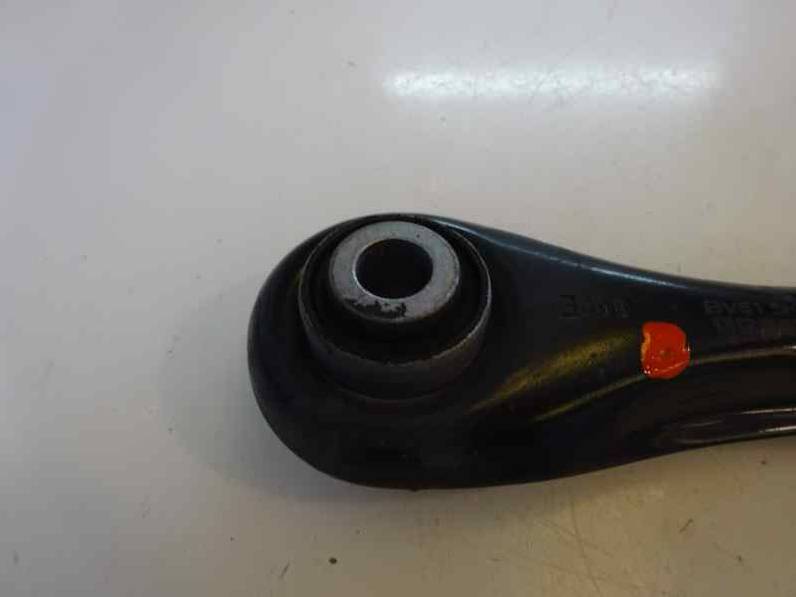 BRAZO SUSPENSION INFERIOR TRASERO DERECHO FORD FOCUS TURN 2017 1.0 ECOBOOST (125 CV)