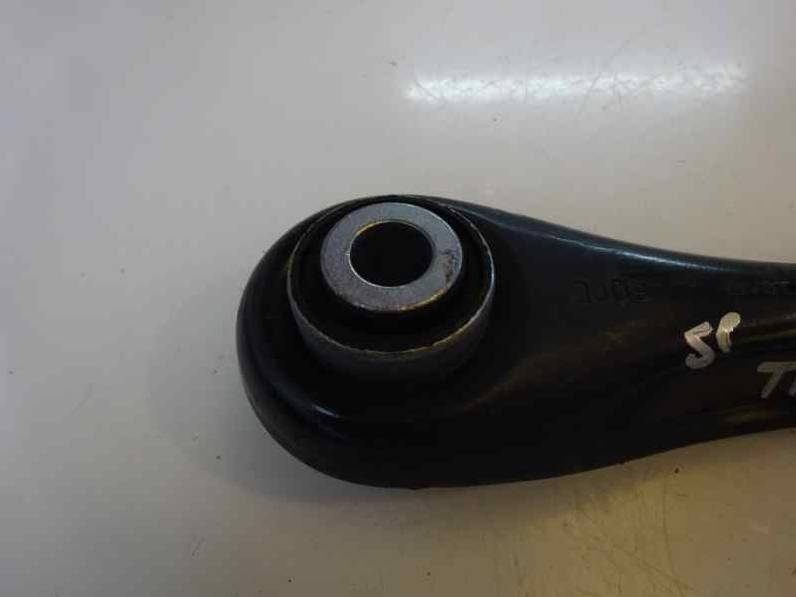 BRAZO SUSPENSION INFERIOR TRASERO IZQUIERDO FORD FOCUS TURN 2017 1.0 ECOBOOST (125 CV)