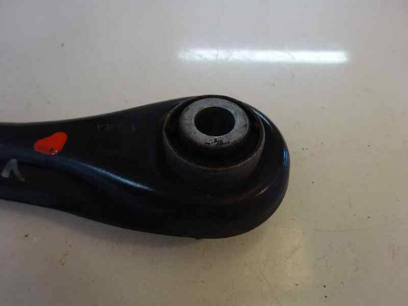 BRAZO SUSPENSION INFERIOR TRASERO IZQUIERDO FORD FOCUS TURN 2017 1.0 ECOBOOST (125 CV)