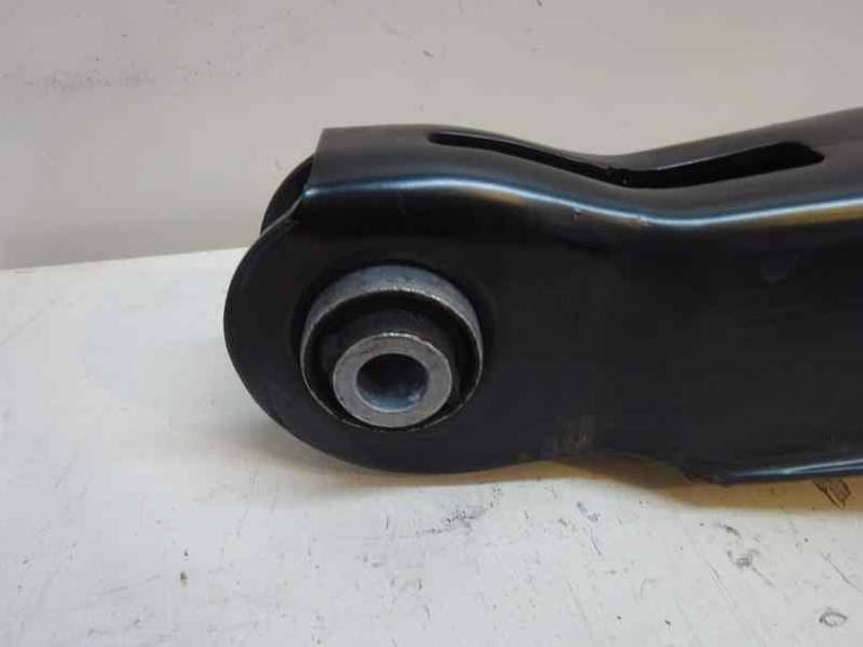 BRAZO SUSPENSION INFERIOR TRASERO IZQUIERDO FORD FOCUS TURN 2017 1.0 ECOBOOST (125 CV)