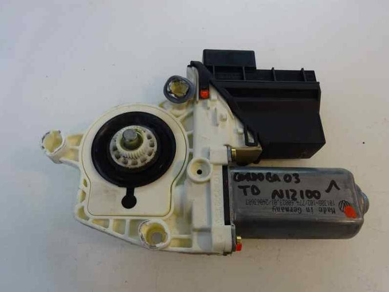 MOTOR ELEVALUNAS TRASERO DERECHO SEAT CORDOBA BERLINA 2003 1.9 TDI (101 CV)