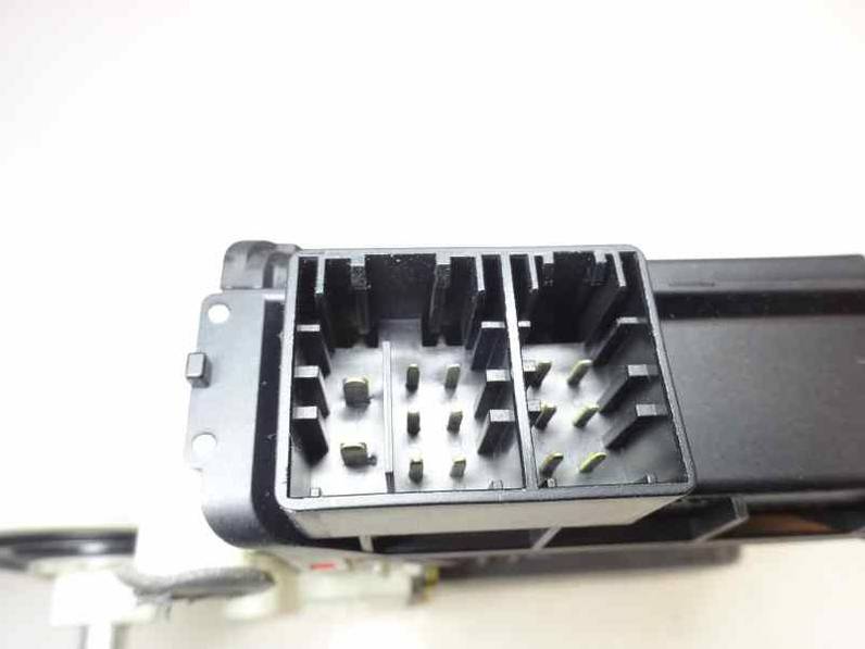 MOTOR ELEVALUNAS TRASERO DERECHO SEAT CORDOBA BERLINA 2003 1.9 TDI (101 CV)