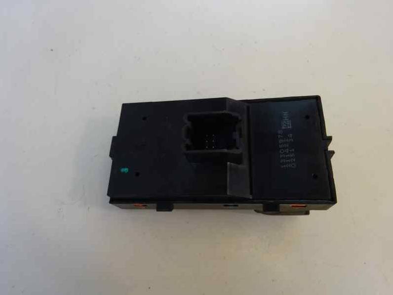 MANDO ELEVALUNAS DELANTERO IZQUIERDO OPEL INSIGNIA BERLINA 2010 2.0 CDTI (110 CV)