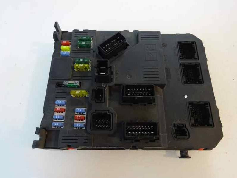 CAJA RELES FUSIBLES PEUGEOT 407 SW 2006 2.0 16V HDI FAP (136 CV)