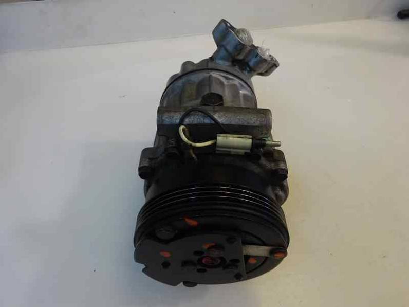 COMPRESOR AIRE ACONDICIONADO RENAULT CLIO II FASE II 2003 1.2 (58 CV)