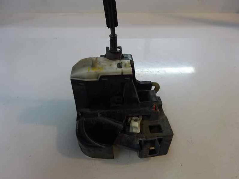 CERRADURA PUERTA DELANTERA DERECHA RENAULT CLIO II FASE I 2000 1.9 D (64 CV)