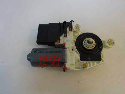 MOTOR ELEVALUNAS TRASERO IZQUIERDO VOLKSWAGEN GOLF IV BERLINA 1999 1.9 TDI (90 CV)