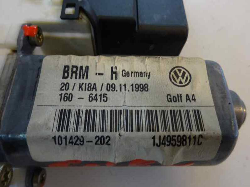 MOTOR ELEVALUNAS TRASERO IZQUIERDO VOLKSWAGEN GOLF IV BERLINA 1999 1.9 TDI (90 CV)