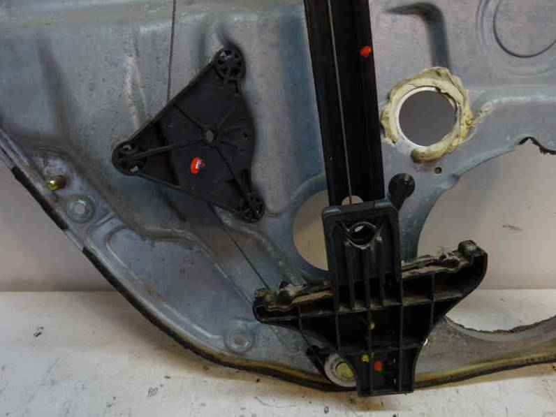 ELEVALUNAS TRASERO DERECHO VOLKSWAGEN GOLF IV BERLINA 1999 1.9 TDI (90 CV)