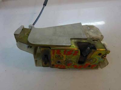 CERRADURA PUERTA TRASERA DERECHA FORD FIESTA BERLINA 1995 1.3 (60 CV)