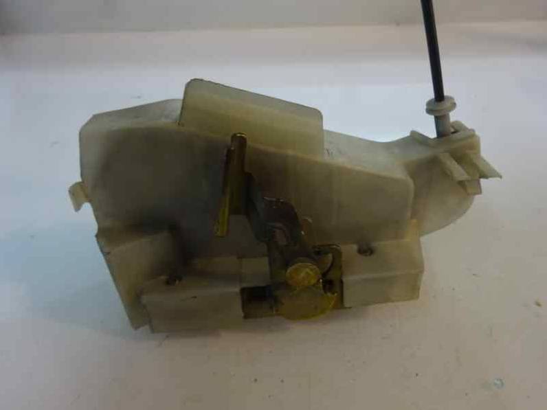 CERRADURA PUERTA TRASERA DERECHA FORD FIESTA BERLINA 1995 1.3 (60 CV)