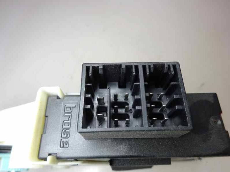 MOTOR ELEVALUNAS DELANTERO DERECHO SEAT CORDOBA BERLINA 2005 1.4 16V (101 CV)