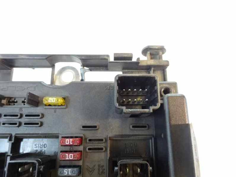 CAJA RELES FUSIBLES CITROEN XSARA BERLINA 2004 2.0 HDI (90 CV)