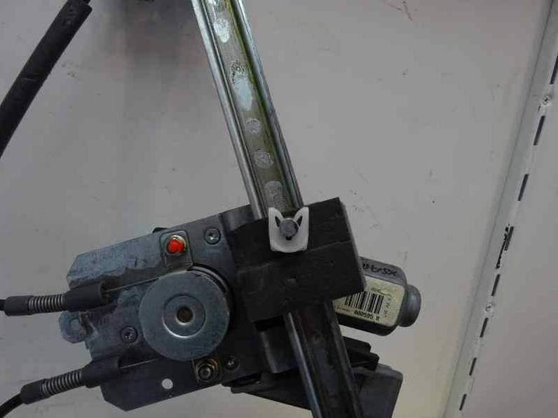 ELEVALUNAS DELANTERO DERECHO CITROEN XSARA BERLINA 2001 1.9 D (69 CV)