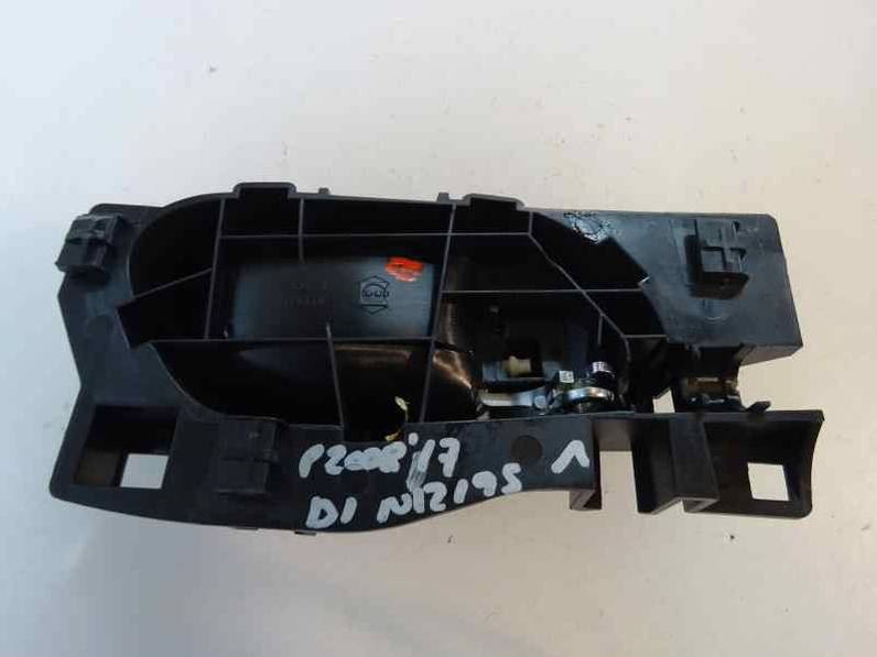 MANETA INTERIOR DELANTERA IZQUIERDA PEUGEOT 2008 2017 1.2 16V VTI (82 CV)