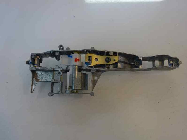 MANETA INTERIOR DELANTERA DERECHA PEUGEOT 2008 2017 1.2 16V VTI (82 CV)