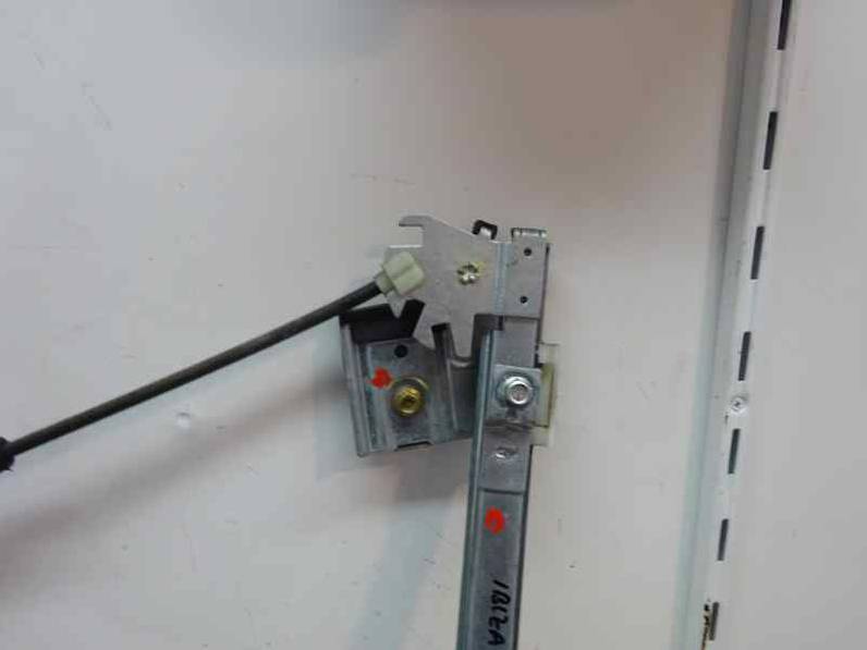 ELEVALUNAS DELANTERO DERECHO SEAT IBIZA 1999 1.9 TDI (90 CV)