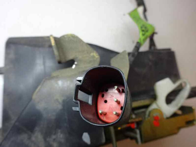 CERRADURA PUERTA DELANTERA DERECHA FORD ESCORT BERLINA TURNIER 1998 1.8 TURBODIESEL (69 CV)