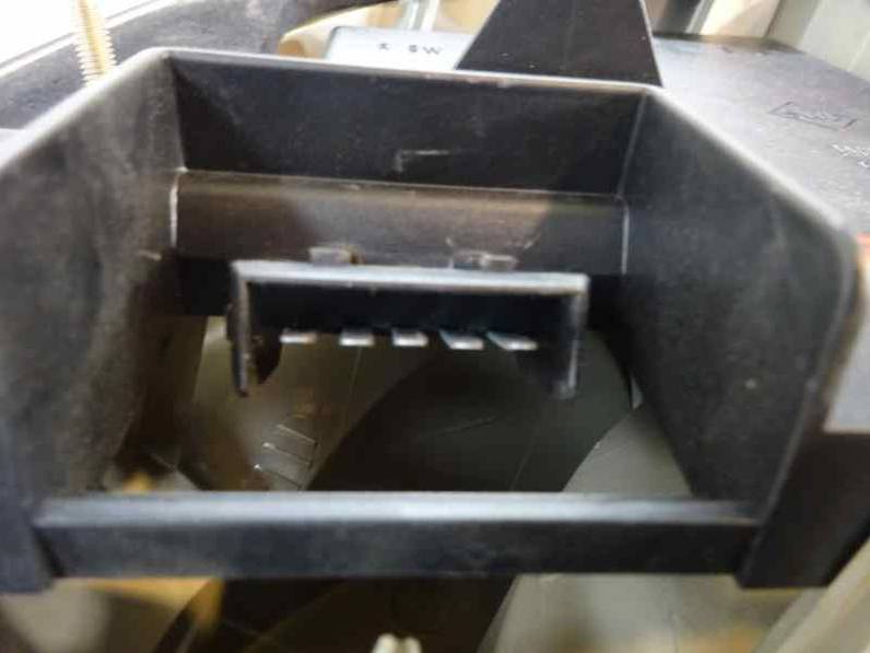 PILOTO TRASERO IZQUIERDO FORD FIESTA BERLINA 2000 1.8 D (60 CV)