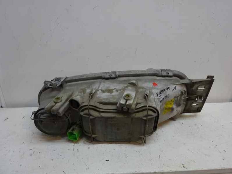 FARO IZQUIERDO FORD FIESTA BERLINA 2000 1.8 D (60 CV)