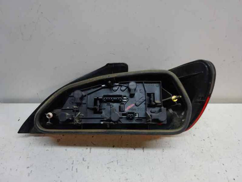 PILOTO TRASERO IZQUIERDO PEUGEOT 406 BERLINA 1998 2.1 TURBODIESEL (109 CV)