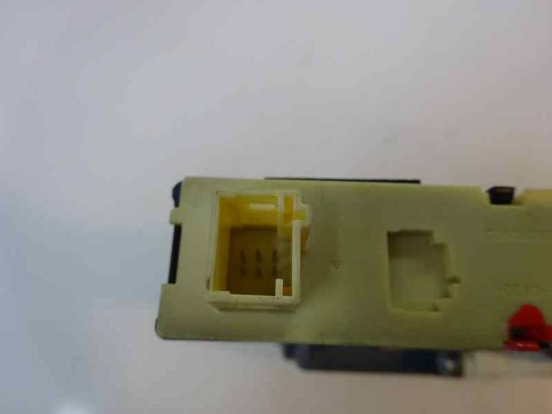 MOTOR ELEVALUNAS DELANTERO DERECHO CITROEN C4 BERLINA 2006 1.6 16V HDI (90 CV)