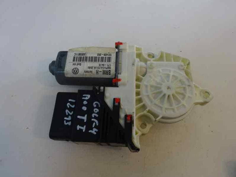 MOTOR ELEVALUNAS TRASERO IZQUIERDO VOLKSWAGEN GOLF IV BERLINA 2000 1.9 TDI (90 CV)