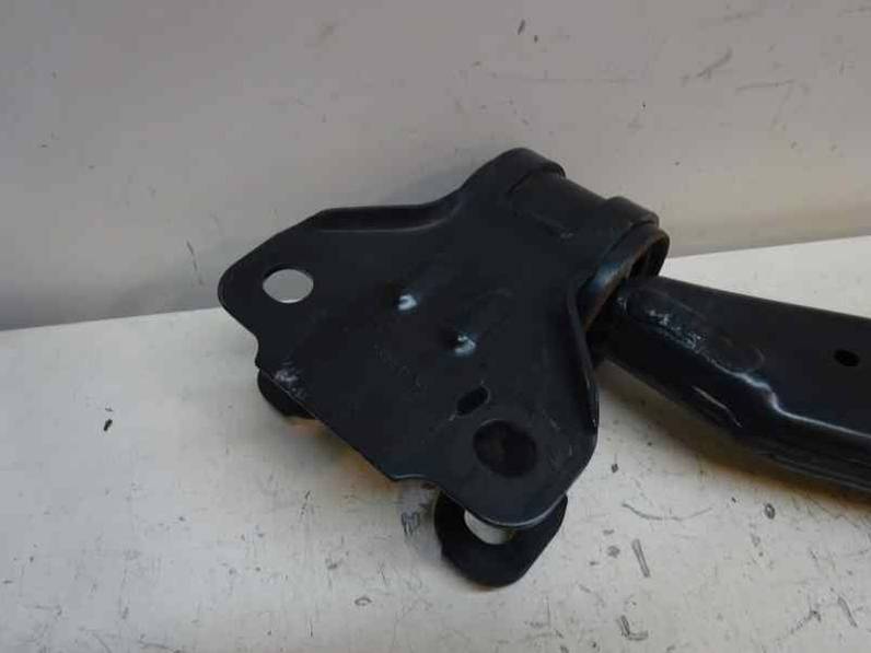 BRAZO SUSPENSION INFERIOR DELANTERO IZQUIERDO FORD FOCUS TURN 2016 1.0 ECOBOOST (101 CV)