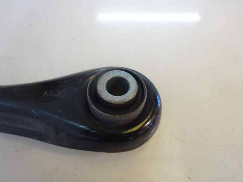 BRAZO SUSPENSION INFERIOR TRASERO IZQUIERDO FORD FOCUS TURN 2016 1.0 ECOBOOST (101 CV)