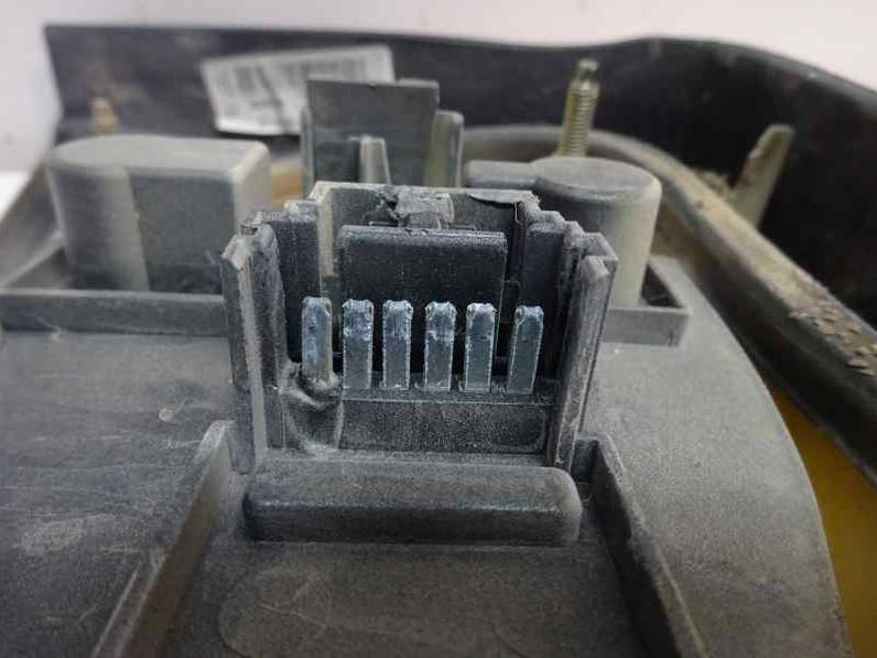 PILOTO TRASERO IZQUIERDO RENAULT MEGANE I BERLINA HATCHBACK 1996 1.6 (90 CV)