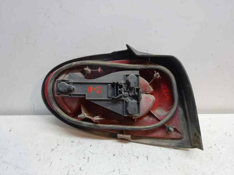 PILOTO TRASERO DERECHO RENAULT MEGANE I BERLINA HATCHBACK 1996 1.6 (90 CV)