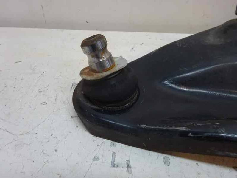 BRAZO SUSPENSION INFERIOR DELANTERO DERECHO DACIA SANDERO 2009 1.5 DCI D (68 CV)