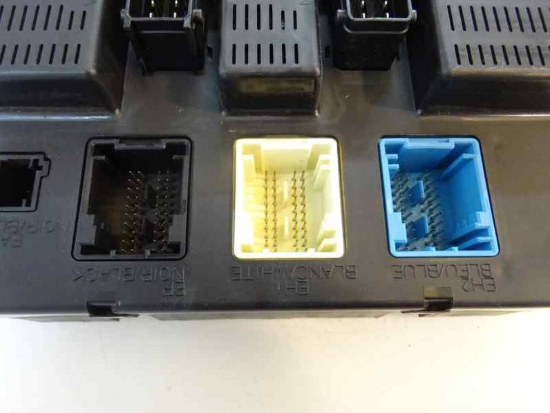 CAJA RELES FUSIBLES CITROEN C4 BERLINA 2007 1.6 16V HDI (90 CV)