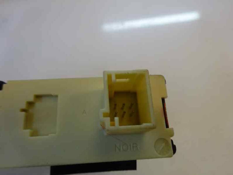 MOTOR ELEVALUNAS DELANTERO DERECHO CITROEN C4 BERLINA 2007 1.6 16V HDI (90 CV)