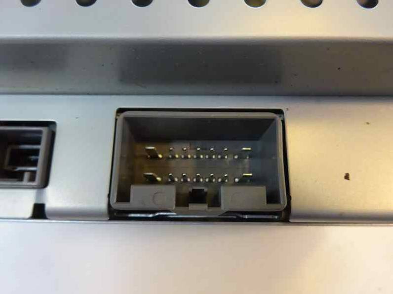 SISTEMA AUDIO RADIO CD VOLVO XC70 2009 2.4 D (185 CV)