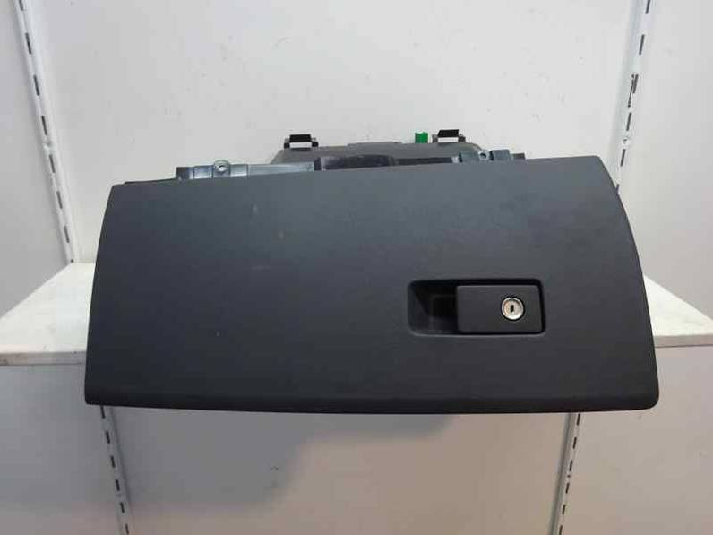 GUANTERA VOLVO XC70 2009 2.4 D (185 CV)