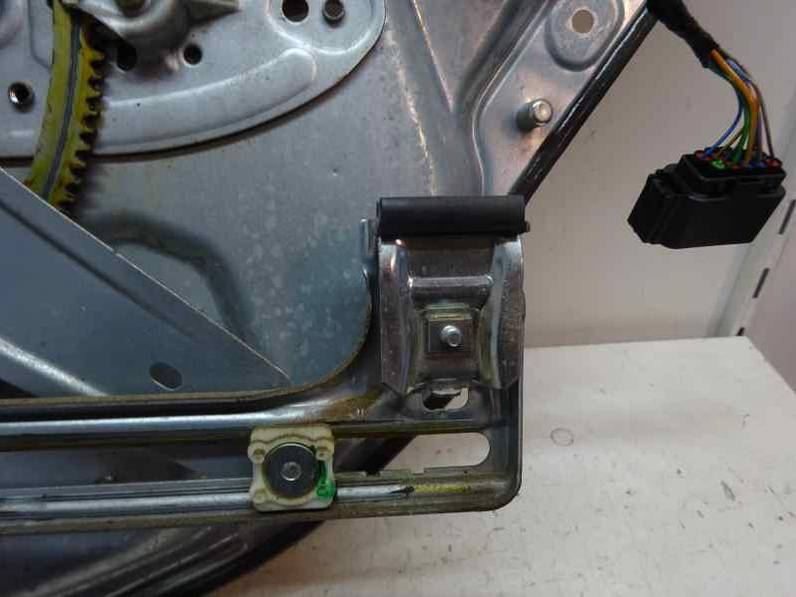 ELEVALUNAS TRASERO IZQUIERDO VOLVO XC70 2009 2.4 D (185 CV)