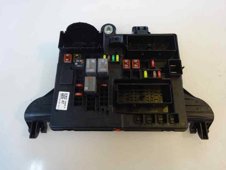 CAJA RELES FUSIBLES OPEL INSIGNIA BERLINA 2016 2.0 16V CDTI (170 CV)