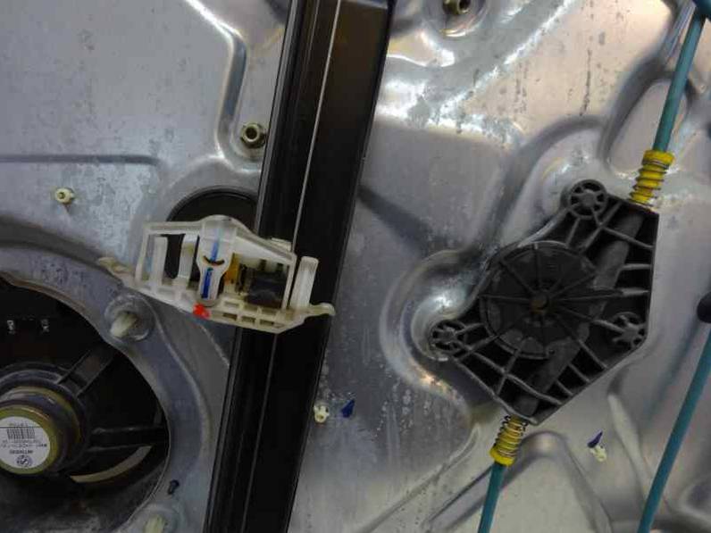 ELEVALUNAS DELANTERO IZQUIERDO FIAT STILO 2002 1.6 16V (103 CV)