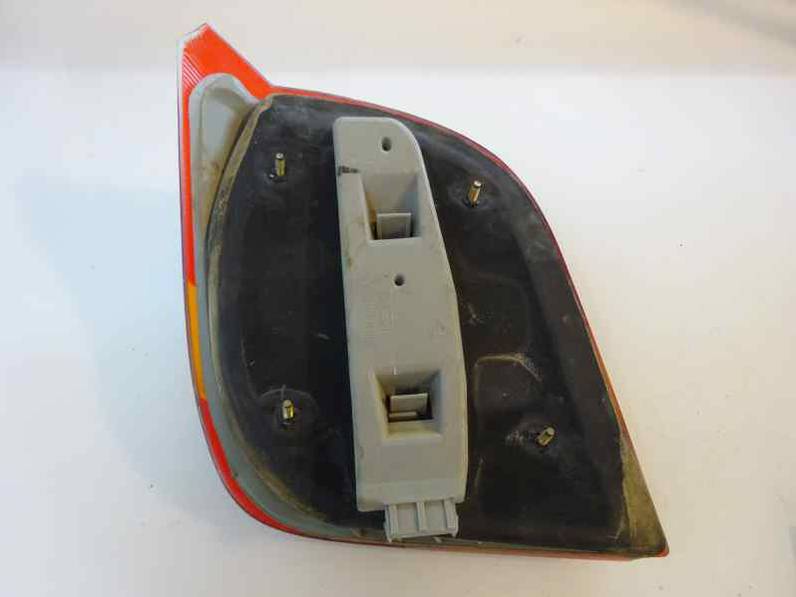 PILOTO TRASERO DERECHO FORD FIESTA BERL COURIER 1992 1.1 (49 CV)