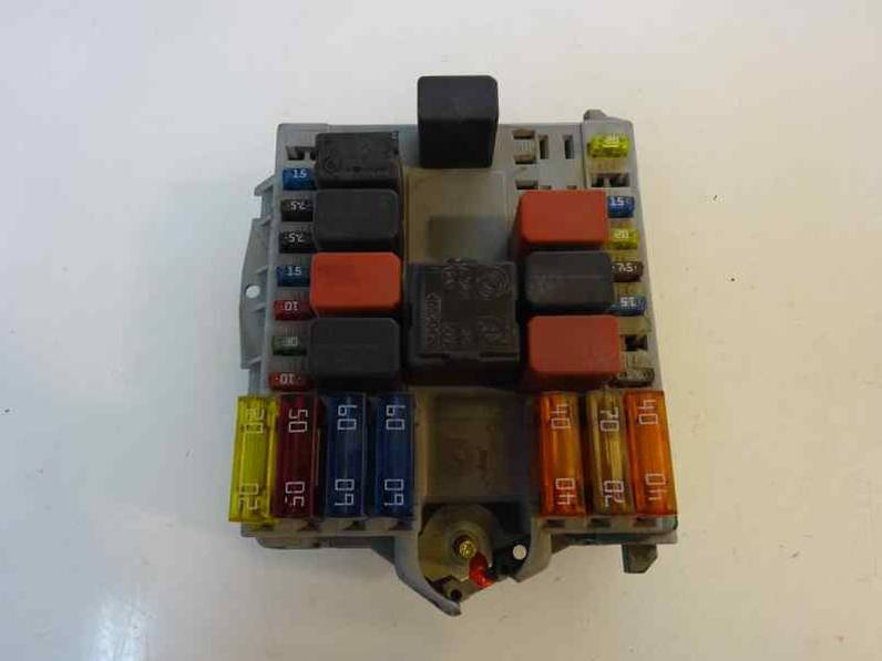 CAJA RELES FUSIBLES FIAT DOBLO 2002 1.9 D (63 CV)