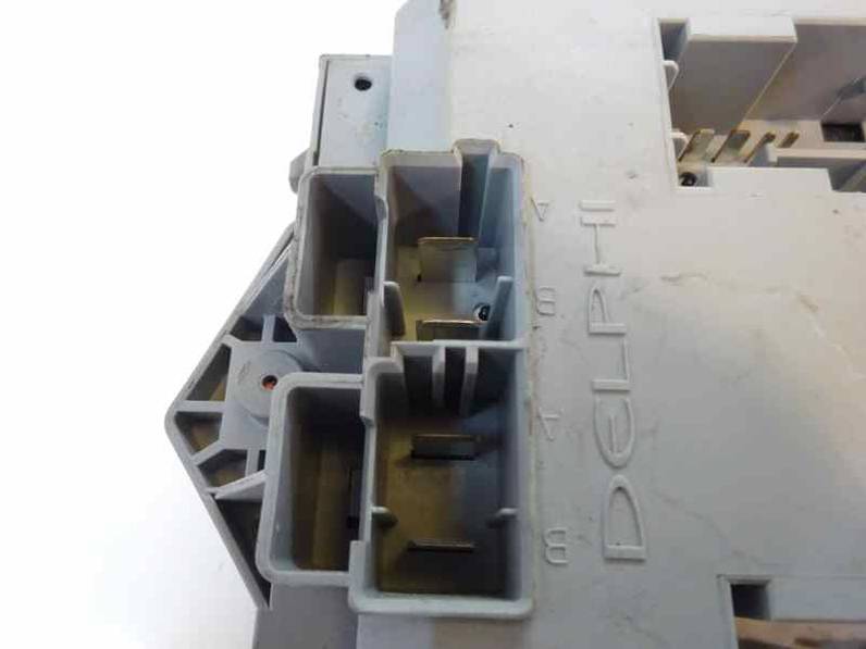 CAJA RELES FUSIBLES FIAT DOBLO 2002 1.9 D (63 CV)