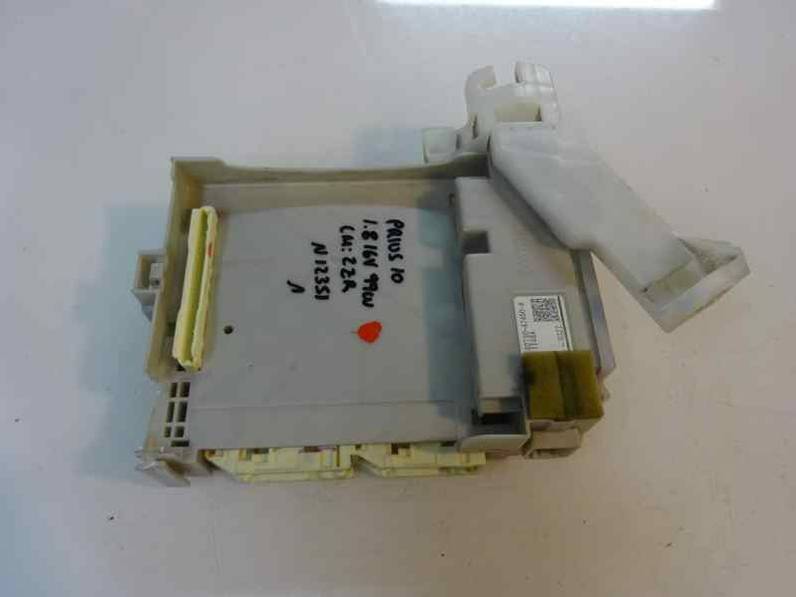 CAJA RELES FUSIBLES TOYOTA PRIUS 2010 1.8 16V (99 CV)