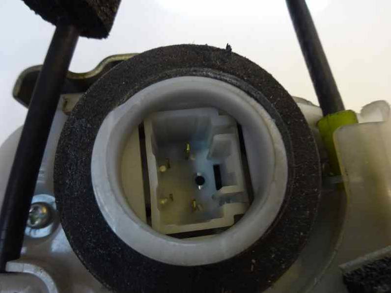 CERRADURA PUERTA TRASERA DERECHA TOYOTA PRIUS 2010 1.8 16V (99 CV)