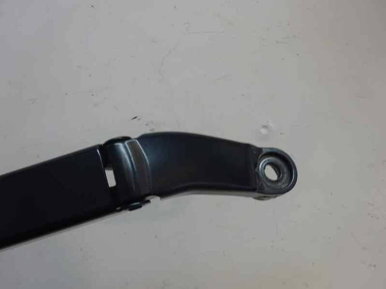 BRAZO LIMPIA DELANTERO DERECHO TOYOTA PRIUS 2010 1.8 16V (99 CV)