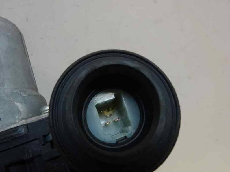 ELEVALUNAS TRASERO IZQUIERDO TOYOTA PRIUS 2010 1.8 16V (99 CV)