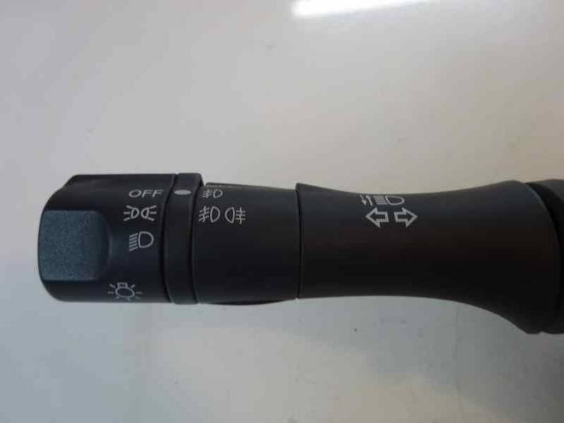 MANDO MULTIFUNCION NISSAN JUKE 2015 1.5 TURBODIESEL (110 CV)