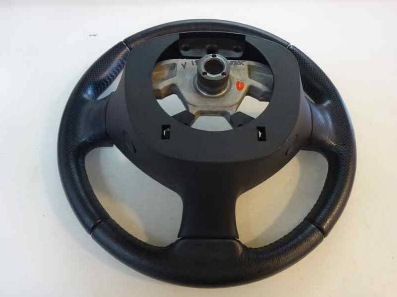 VOLANTE NISSAN JUKE 2015 1.5 TURBODIESEL (110 CV)