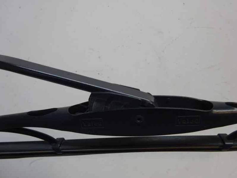 BRAZO LIMPIA DELANTERO DERECHO NISSAN JUKE 2015 1.5 TURBODIESEL (110 CV)